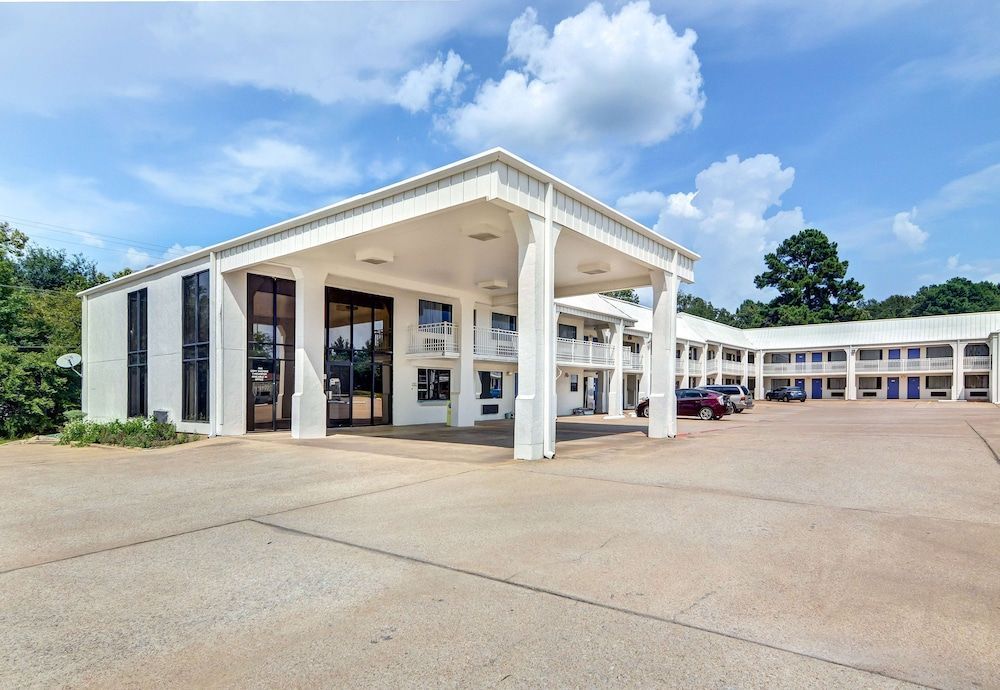 Motel 6-Lindale, TX 1