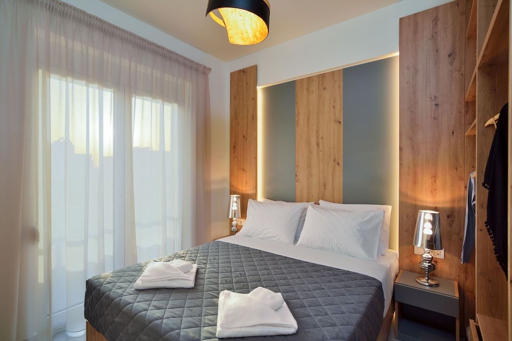Elia Residences 2