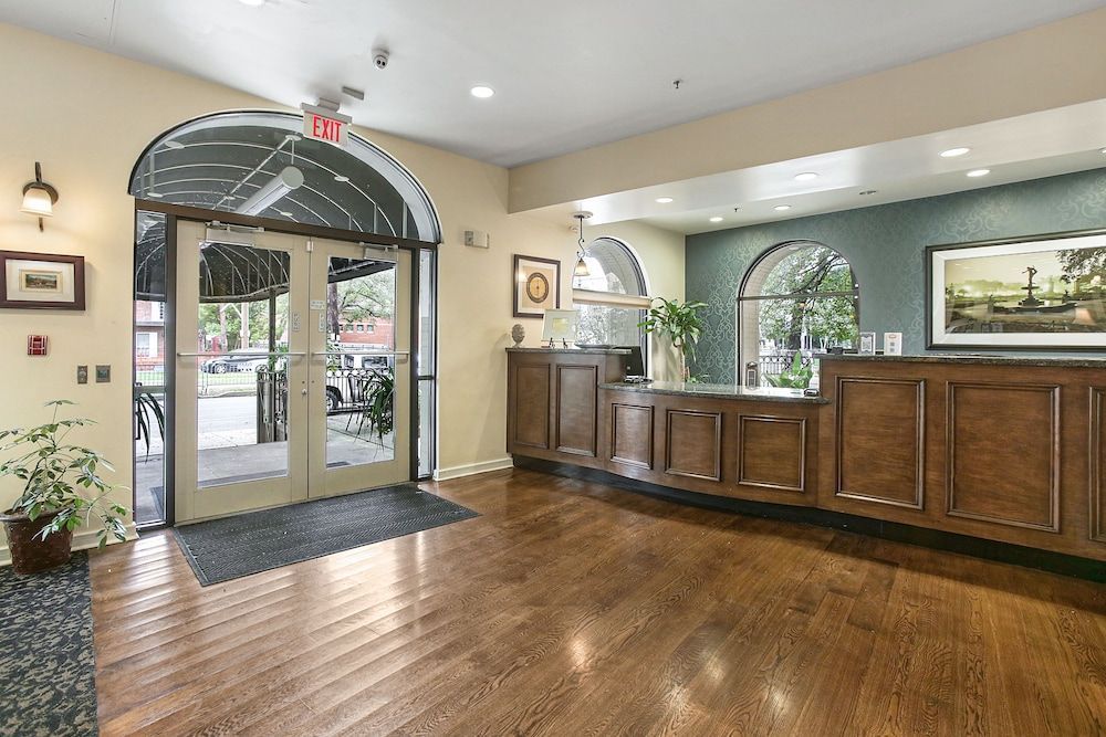 St Charles Inn, Superior Hotel 2