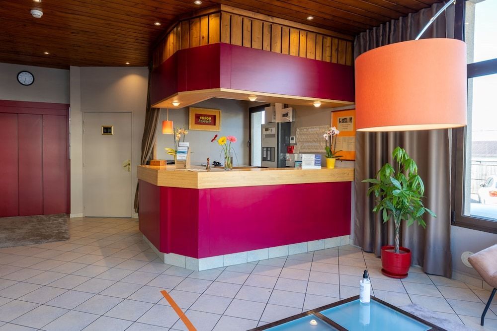 Best Western Le Relais de Laguiole Hôtel & Spa 2