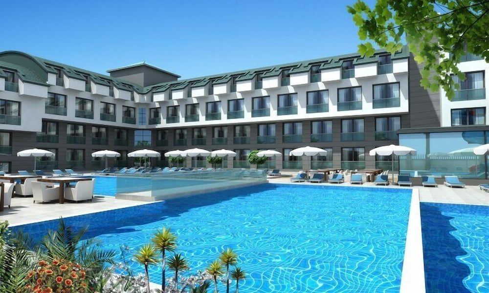 Laroxx Hotel Lara 1