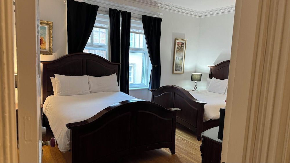 E-Hotel Des Grisons - Par Aneyro 1