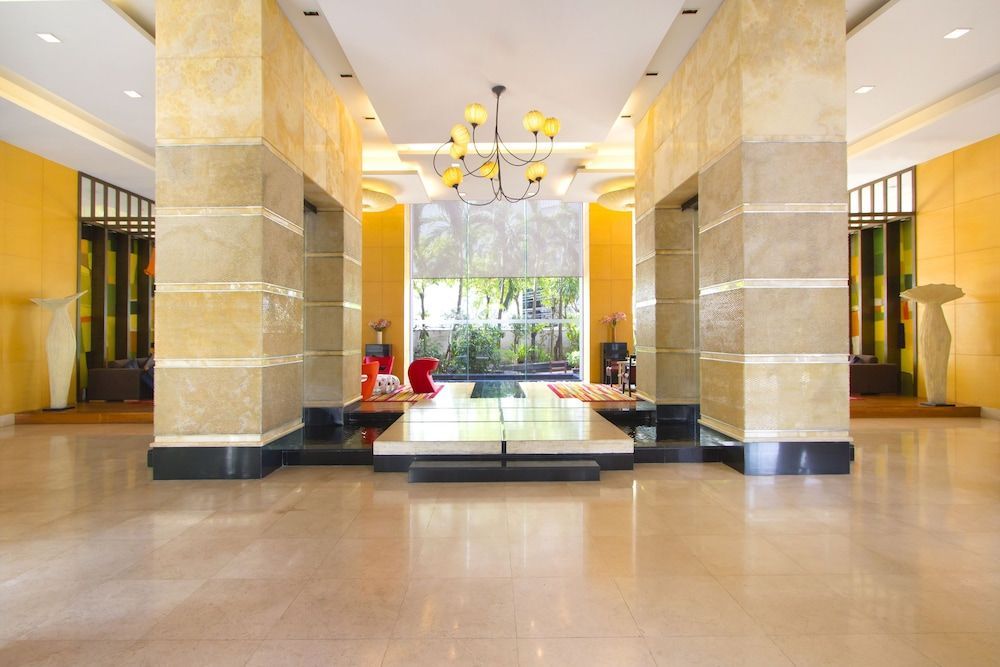Urbana Langsuan Hotel 2