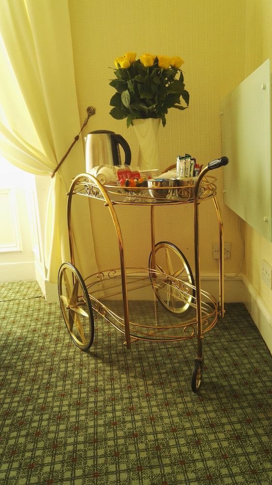 Victoria Hotel 2