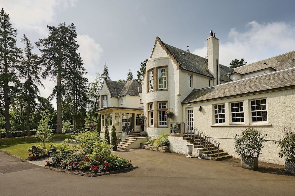 Cairn Lodge 1