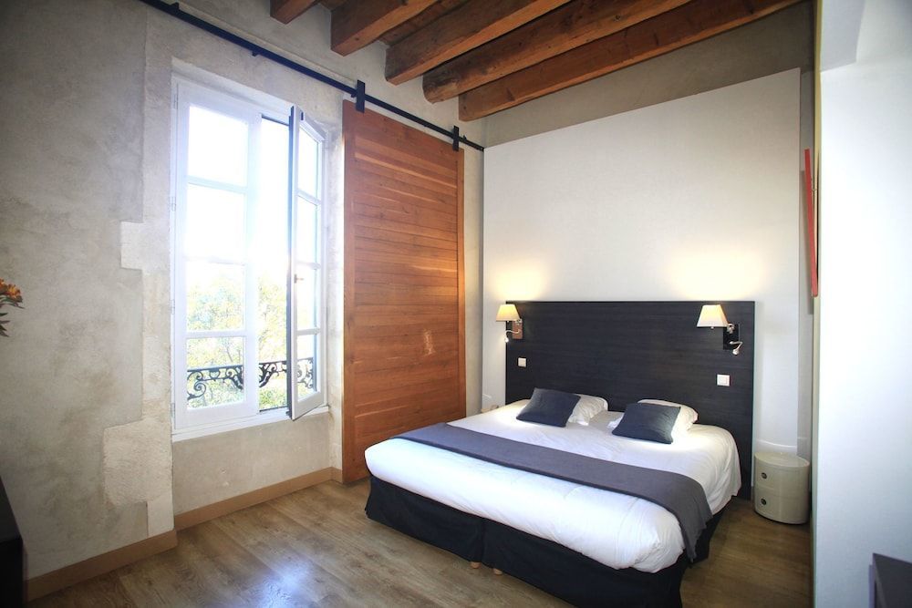 Appart'Hôtel Odalys Le Cheval Blanc Nimes 1