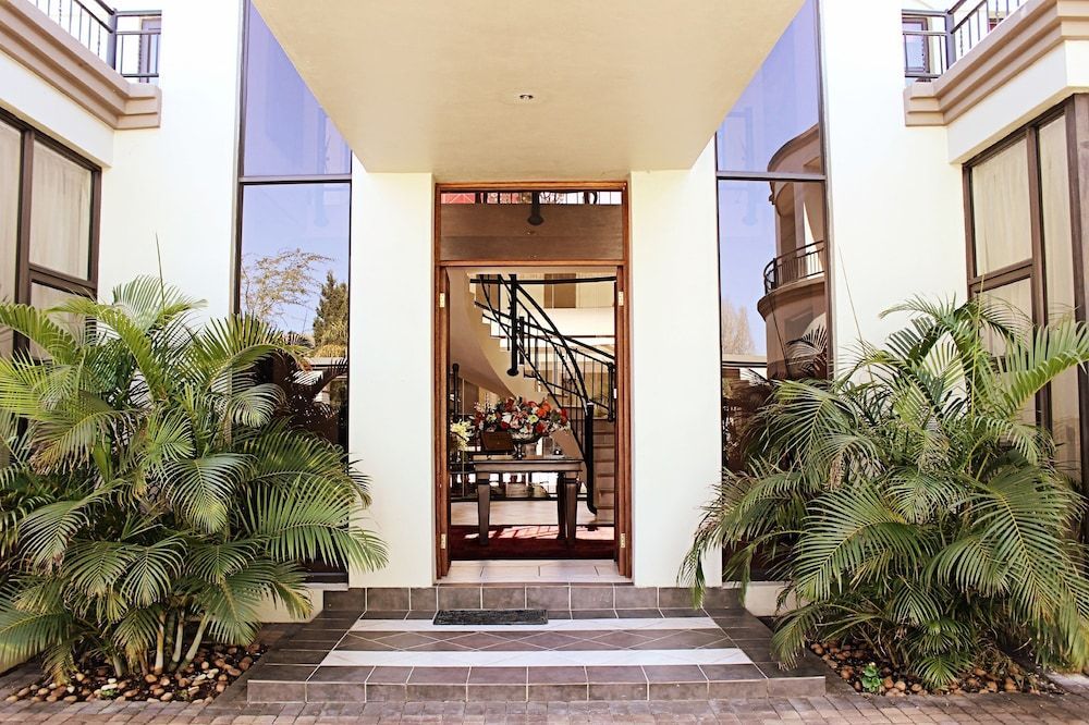 Casa Flora Guesthouse 1