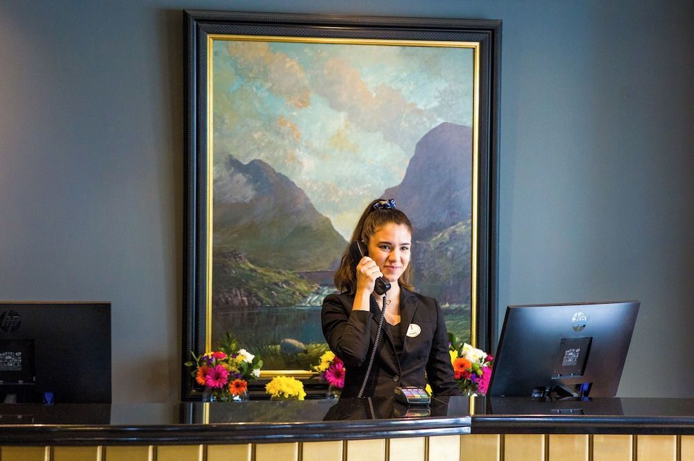 Scott's Hotel 1