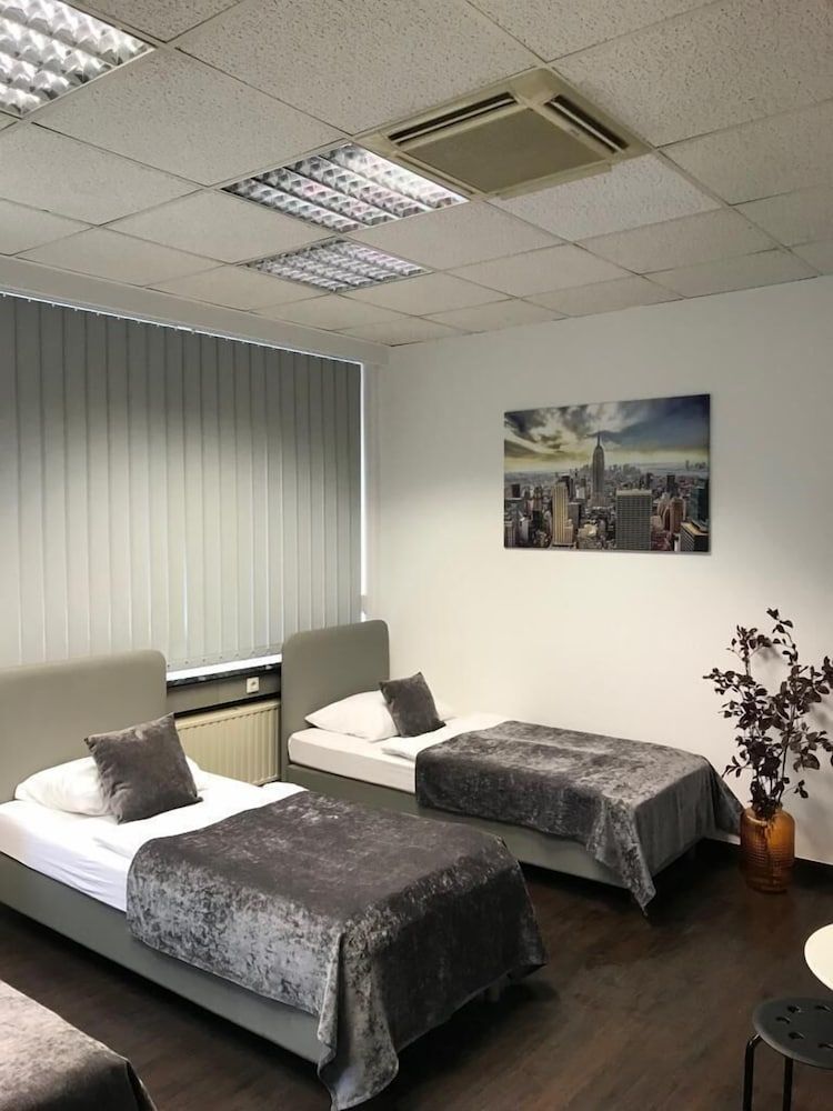 Hostel Messe Laatzen 1