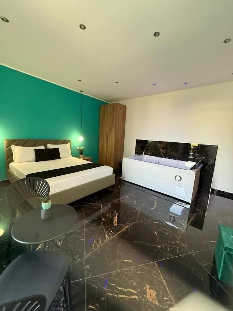 Hotel Movida 1