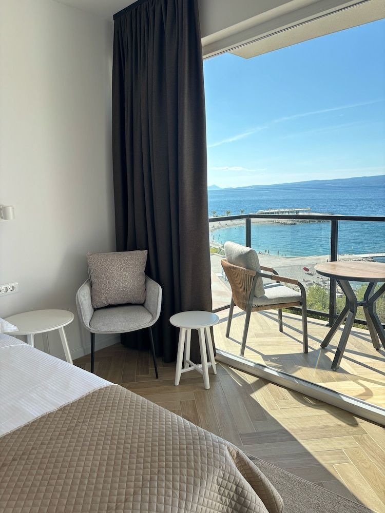 STELLA'S BEACHFRONT - Aparthotel - FREE PARKING 1