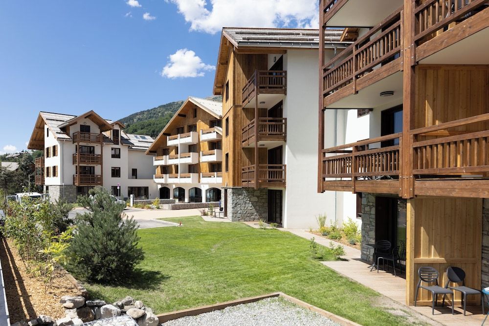 TERRESENS - Hôtel Le Cristal Lodge 1