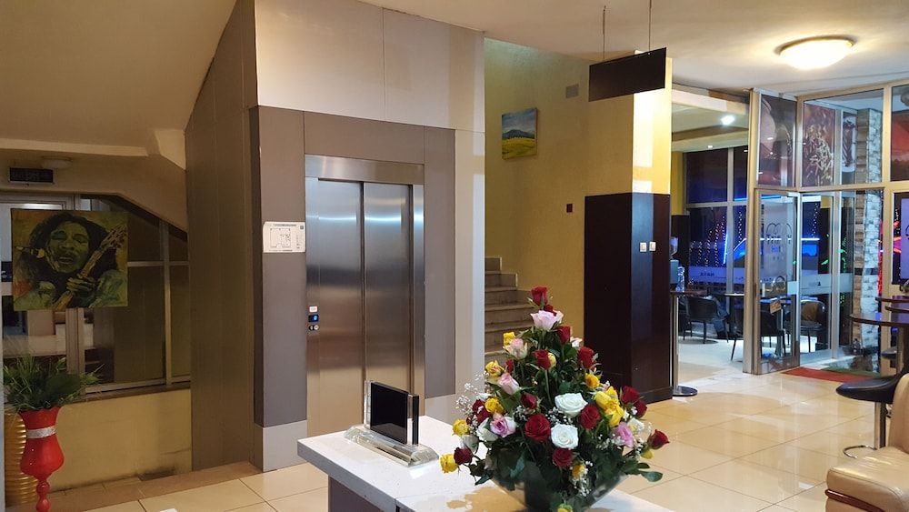 Trinity Hotel 2