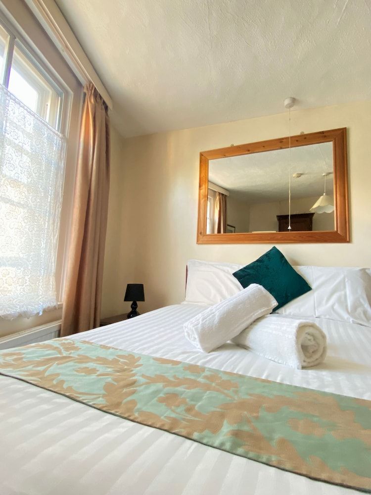 Greyfriars Lodge Canterbury 1