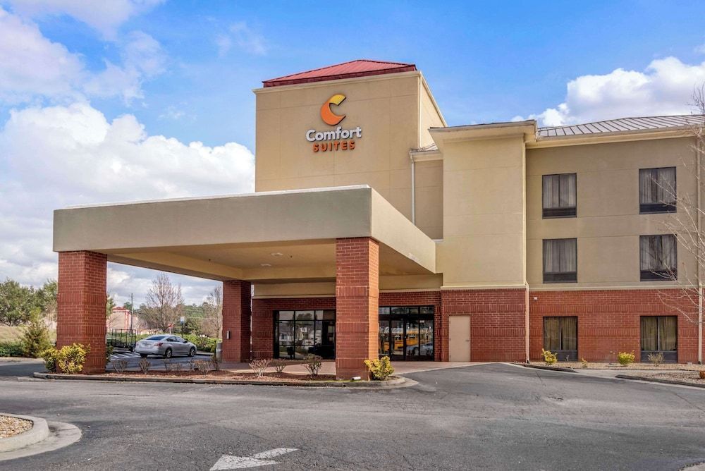 Comfort Suites Macon Northwest 1