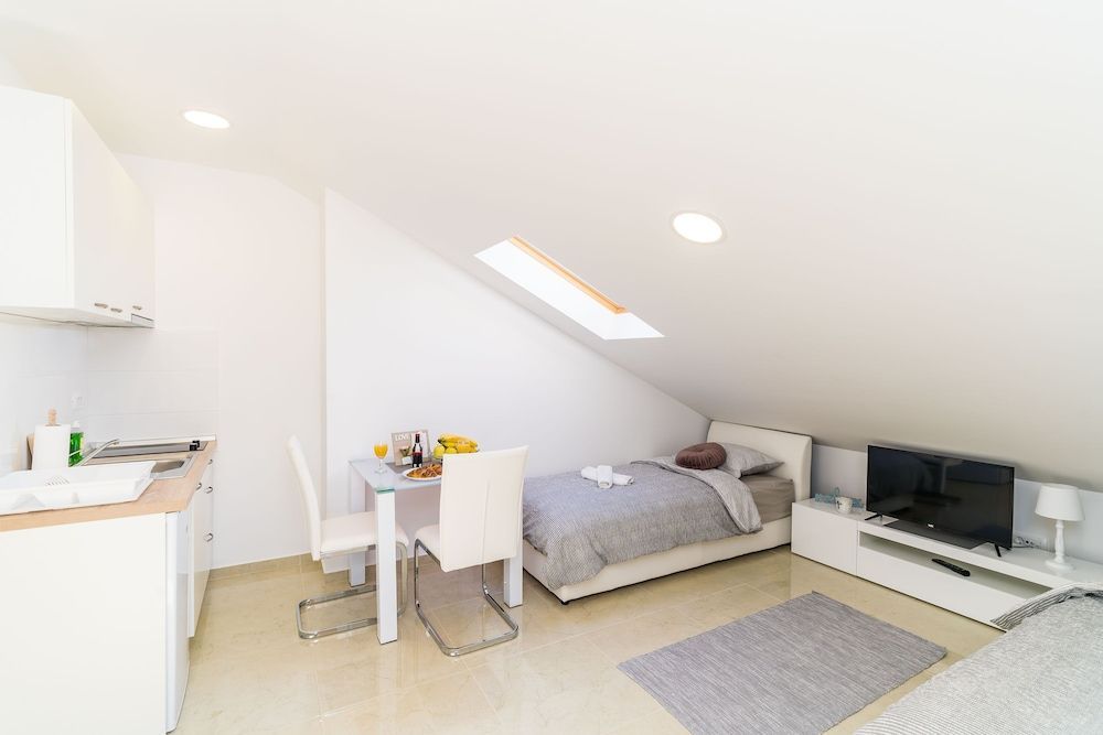 Apartments Šmanjak 2