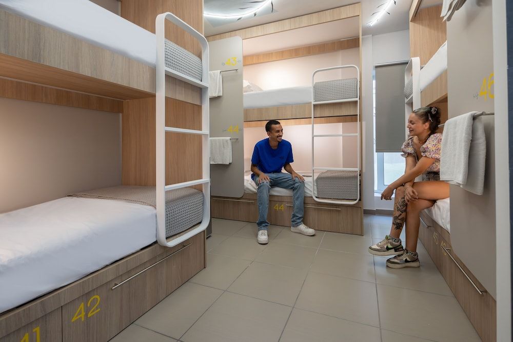 Epavli City Hostel 2