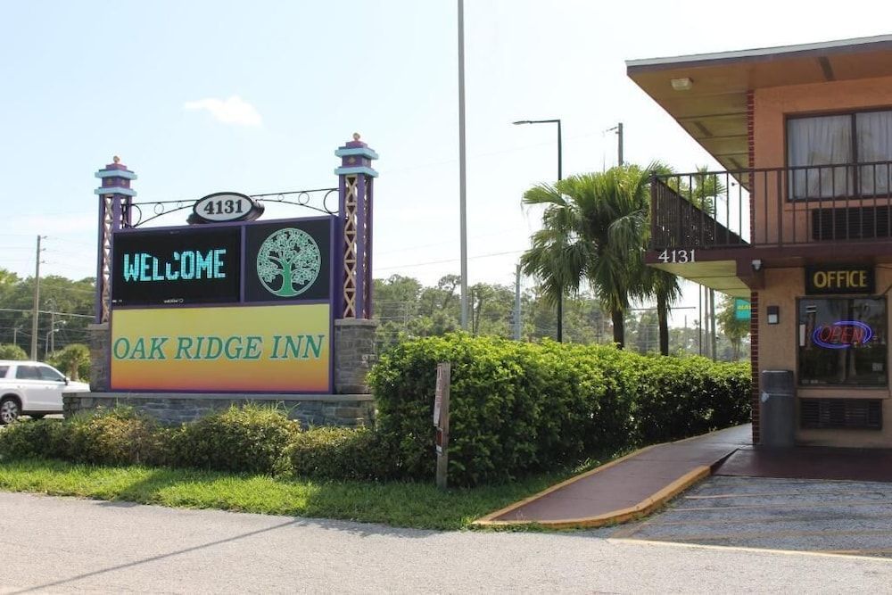 Oak Ridge Inn 1