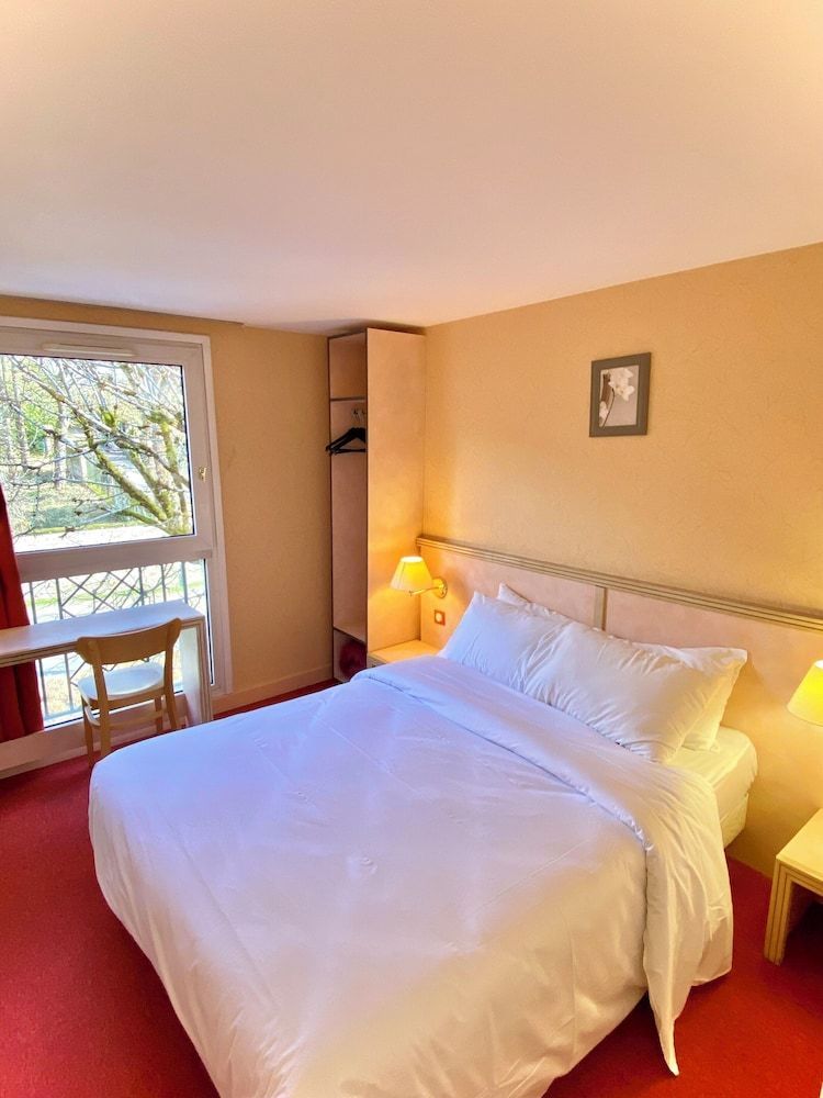 Hôtel Le Village 1