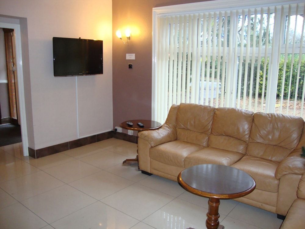 Gainsborough Lodge 2