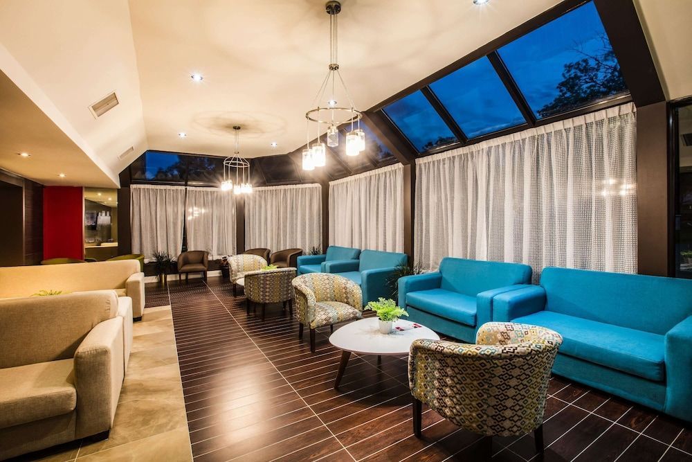 Ramada by Wyndham Jacksons Point 2
