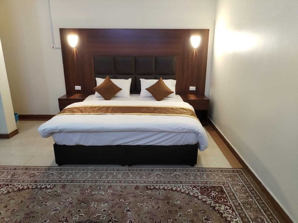 Al Eairy Serviced Apartments Company 1 2