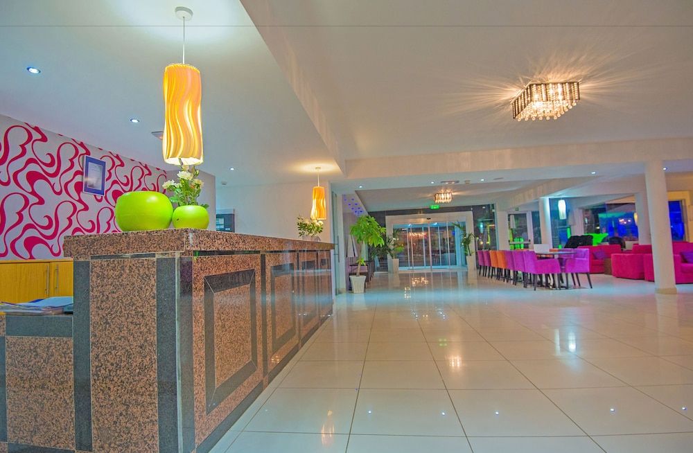 Marlita Beach Hotel Apartments 2