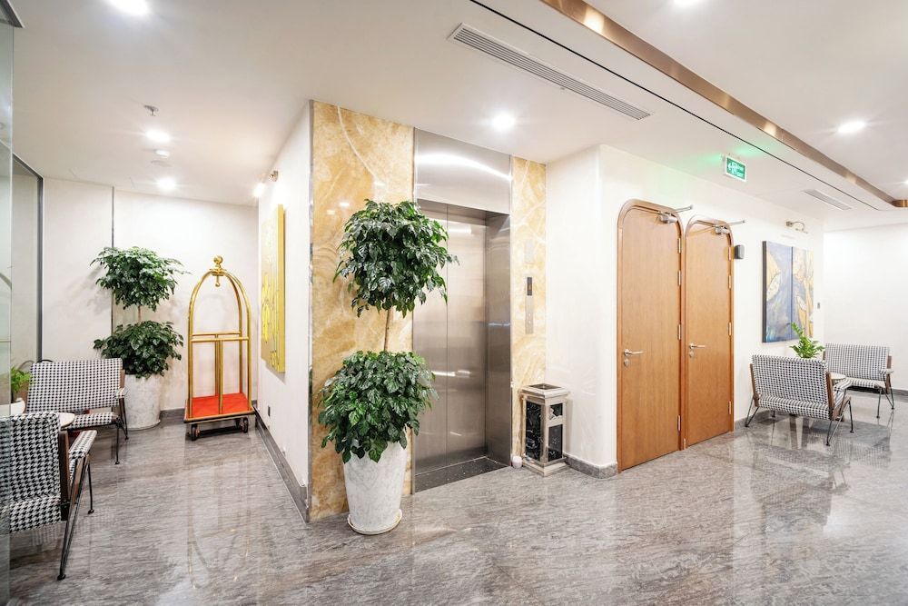 Hato Saigon Boutique Hotel & Rooftop 2