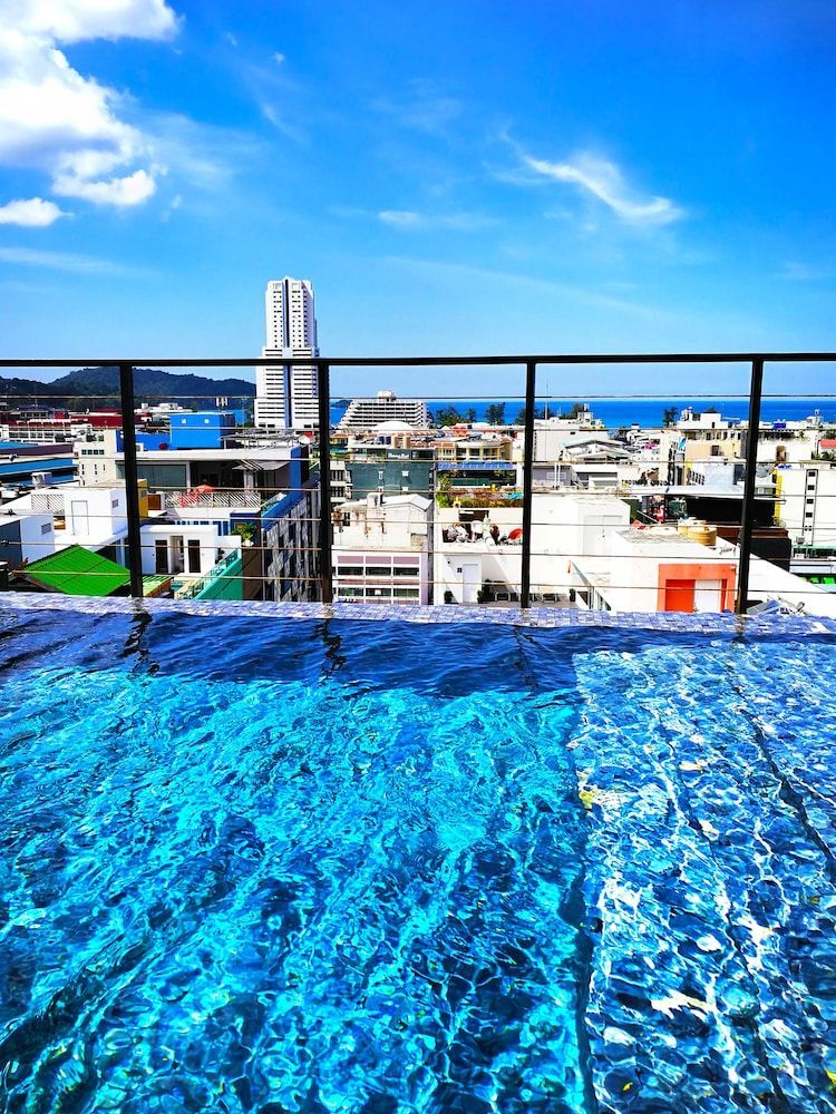 Phoenix Grand Patong 1