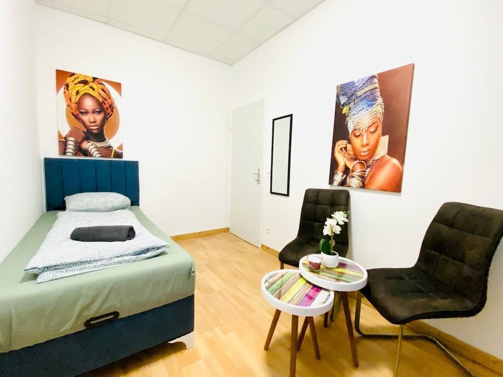 Sweet 3BR Apt in a Quiet Neighborhood 2