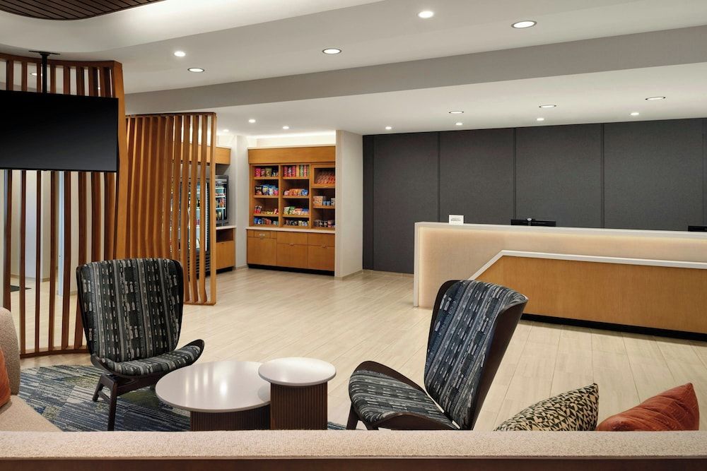 SpringHill Suites by Marriot Troy Dayton 2