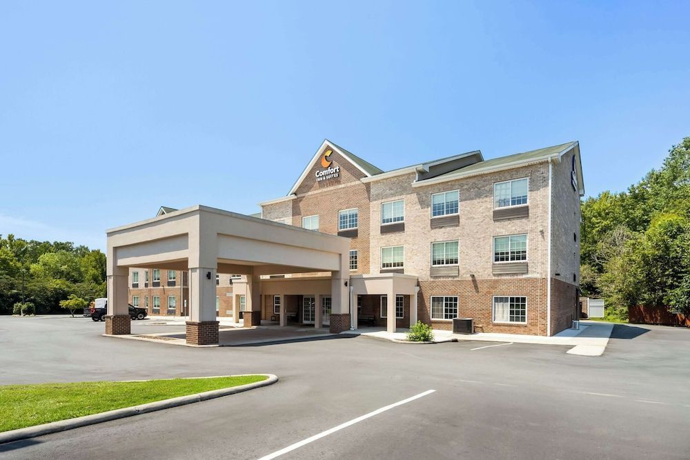 Comfort Inn & Suites High Point - Archdale 1