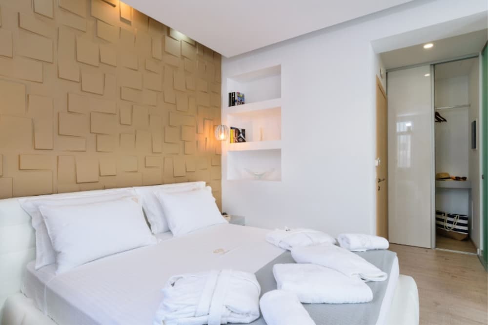 Diamond Luxury Suites 2