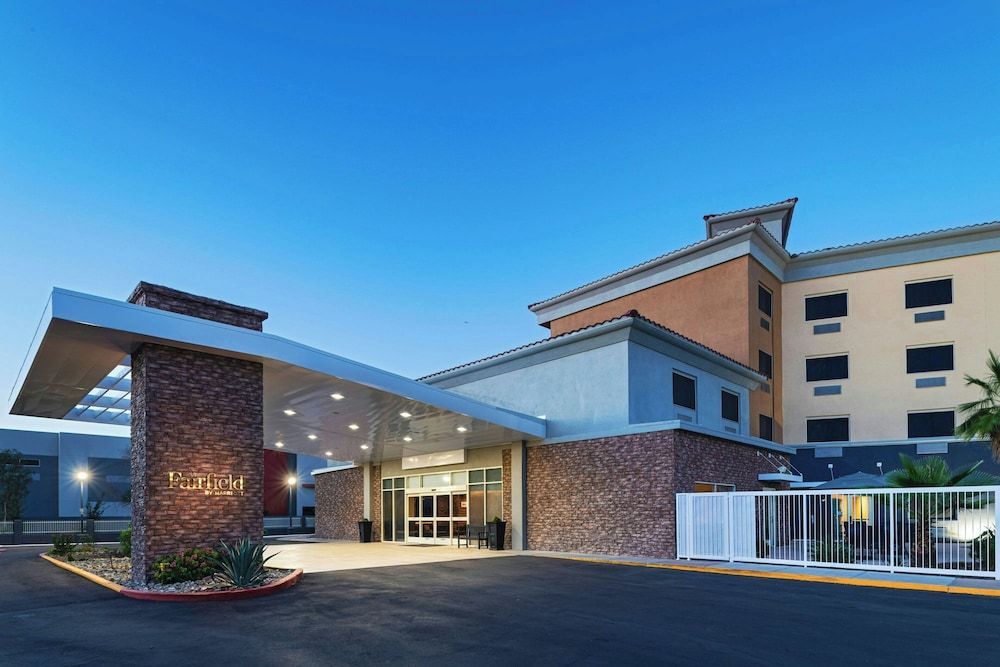 Fairfield by Marriott Inn & Suites Phoenix West Chandler 1