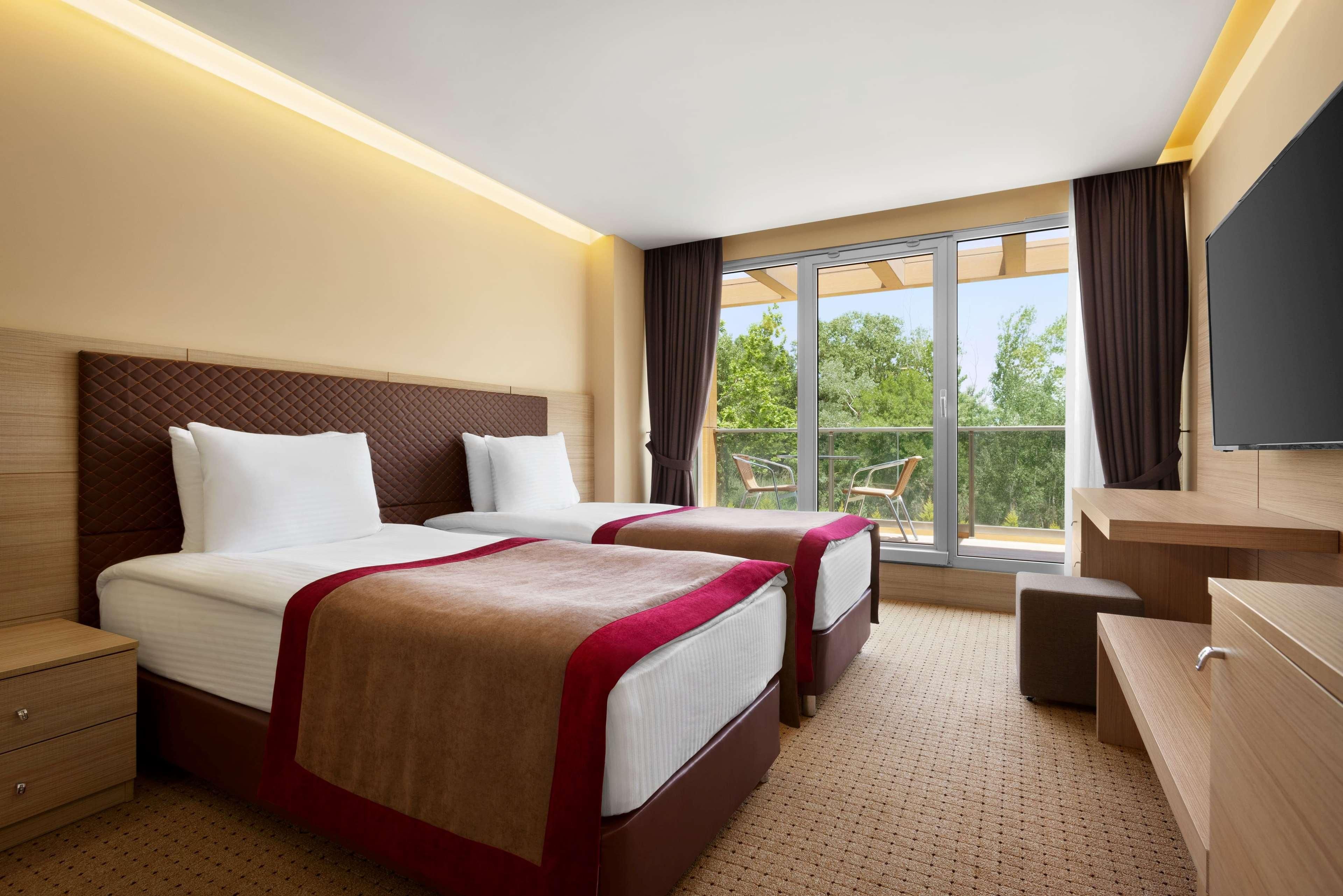 Ramada By Wyndham Sile 1