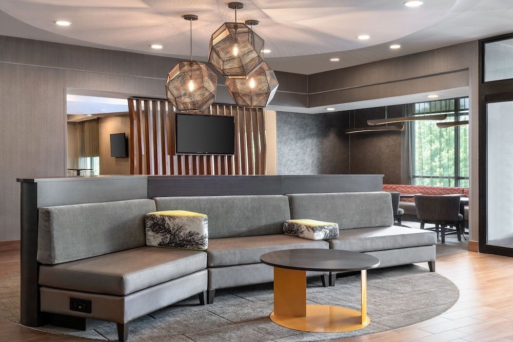 SpringHill Suites West Mifflin 2