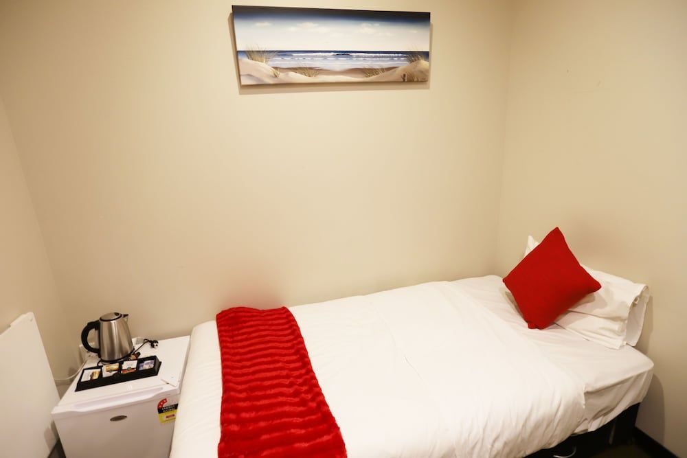 Aura Hotel 2