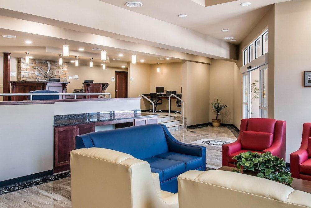 Quality Inn & Suites Houghton Downtown 2