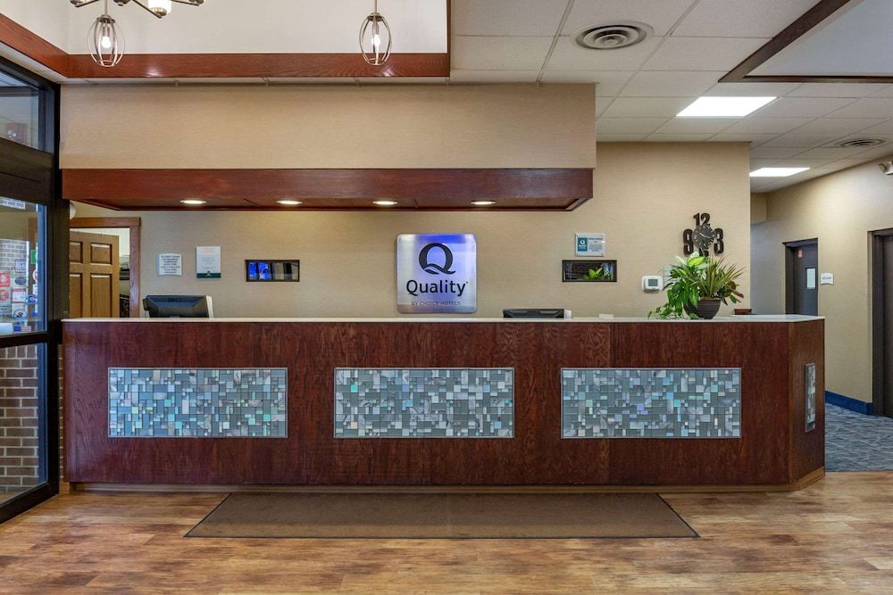 Quality Inn & Suites Zanesville City Center 1