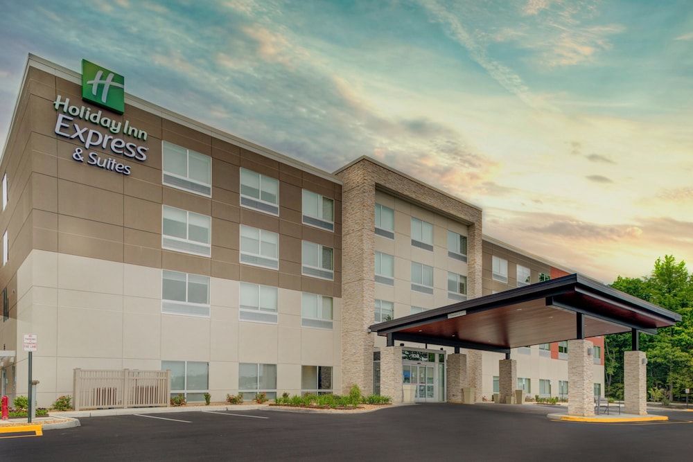 Holiday Inn Express & Suites KING GEORGE - DAHLGREN by IHG 1