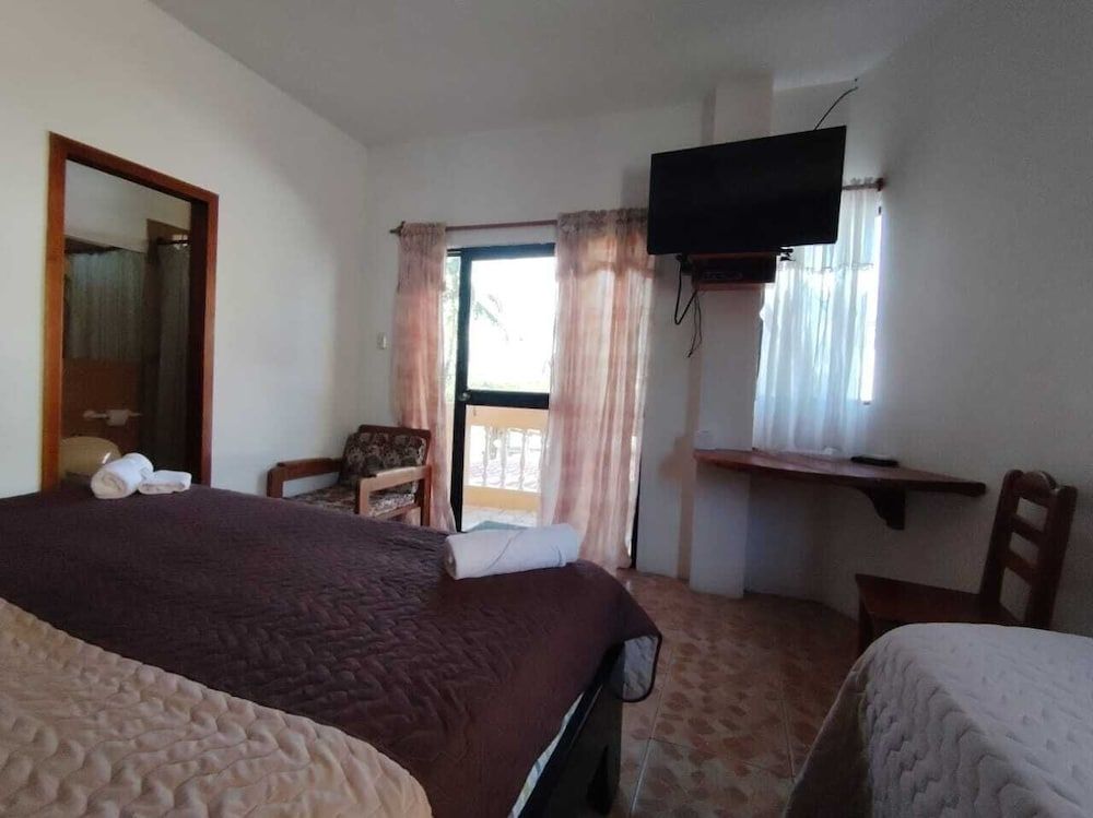 HOSTAL LOS CACTUS 2