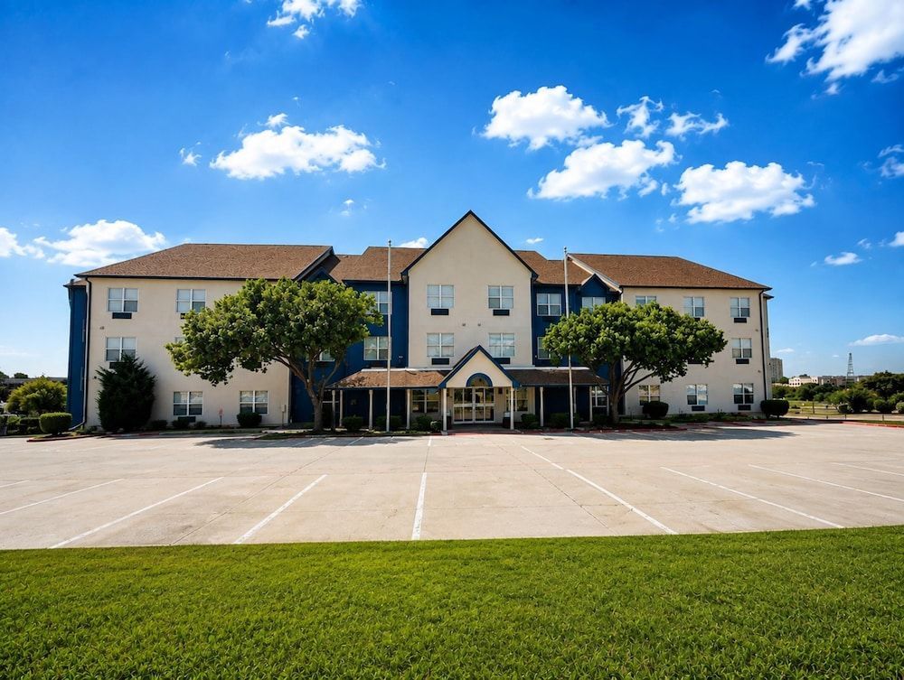 SureStay by Best Western Lewisville Dallas 1