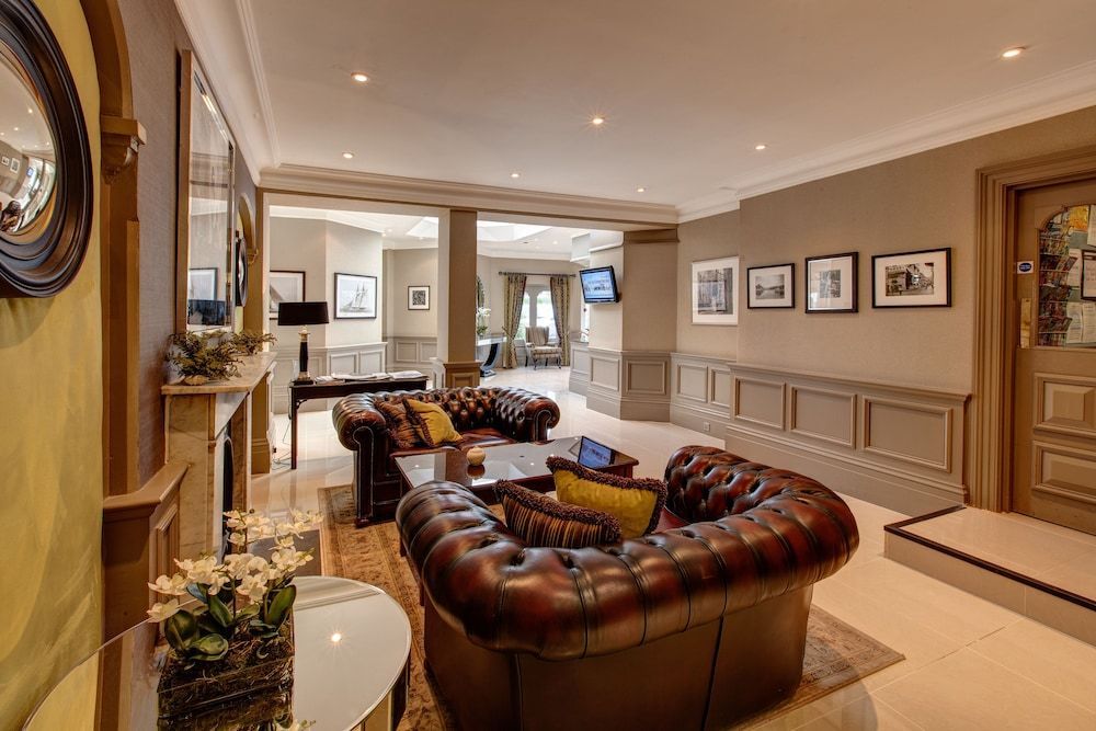 Connaught Lodge 2