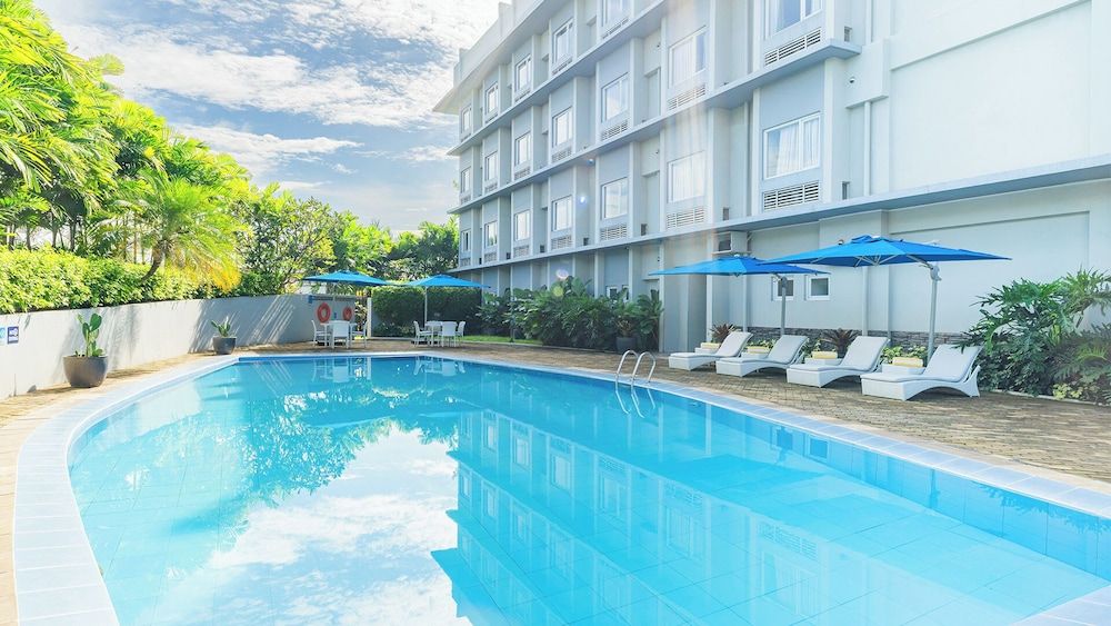 Microtel Inn & Suites by Wyndham San Fernando 1