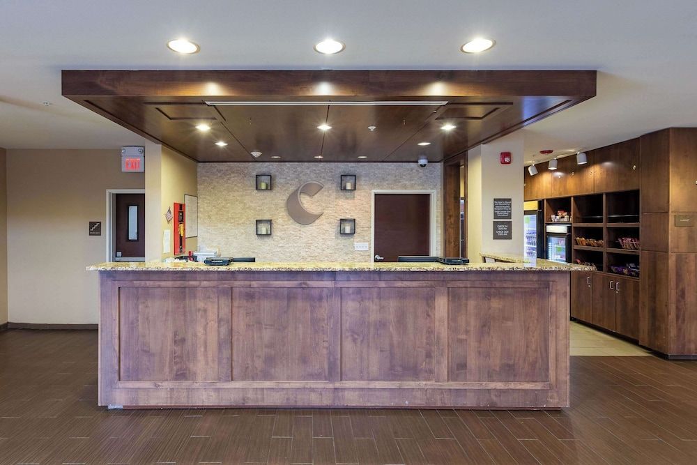 Comfort Suites Denver near Anschutz Medical Campus 2