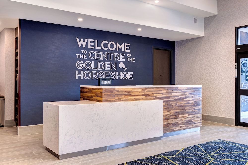 Hampton Inn & Suites Burlington, Ontario, Canada 2