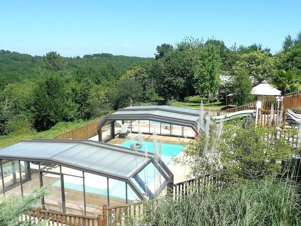 Camping Les Charmes 1