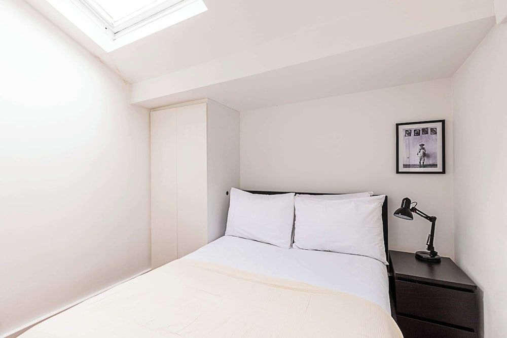 Fitzrovia Townhouse Apartment 2
