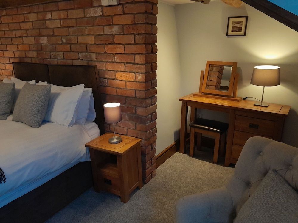 The Dolfor Inn Adults only 2