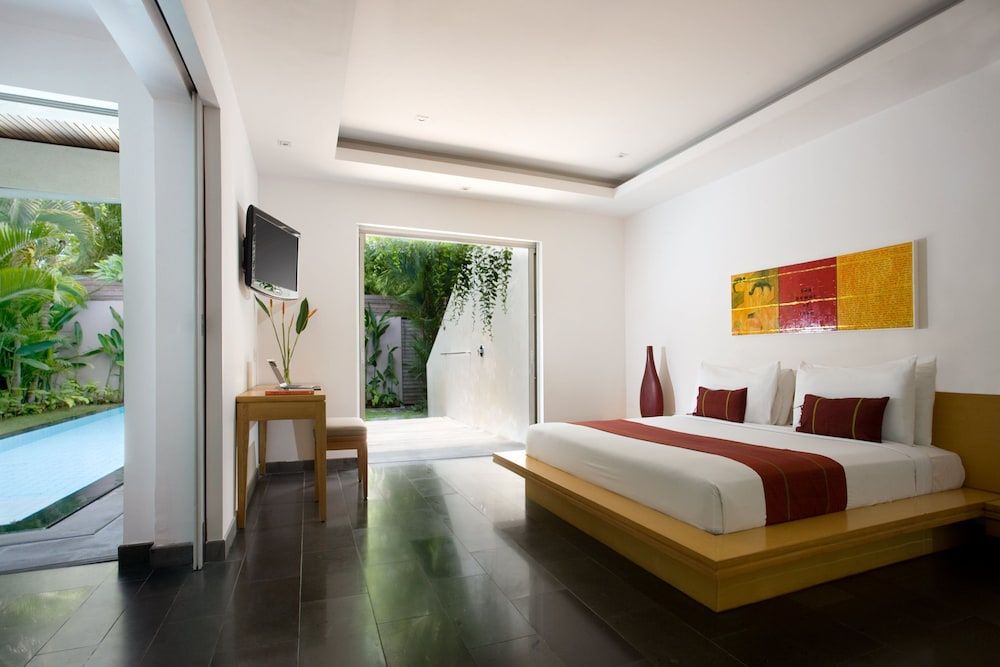 Bali Island Villas and Spa Seminyak 2
